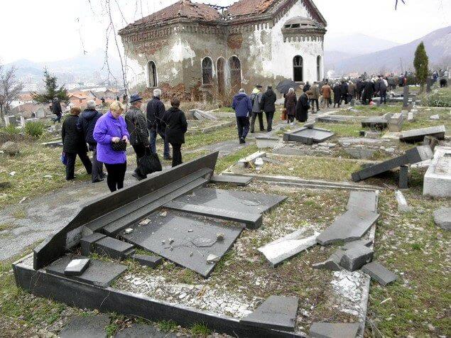 И мртви Срби сметају: Шиптари не дозвољавају Србима ни да се сахране